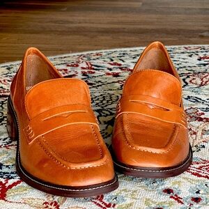 NEW w/o box Vince Camuto Enachel Block Heel Loafer